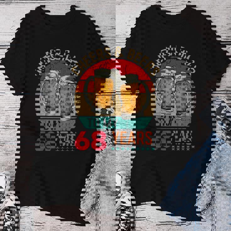 Cheers & Beers To 68 Years 68 Birthday 68Th Bday Men レディースTシャツ 面白い贈り物