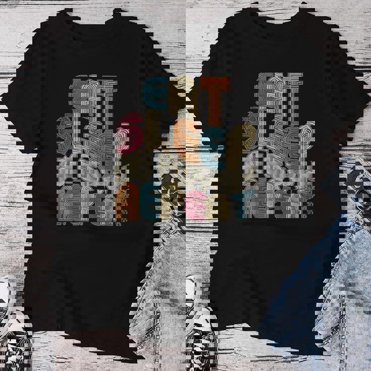 Eatleep Be Edwin Repeat Groovy Retro Edwin レディースTシャツ 面白い贈り物