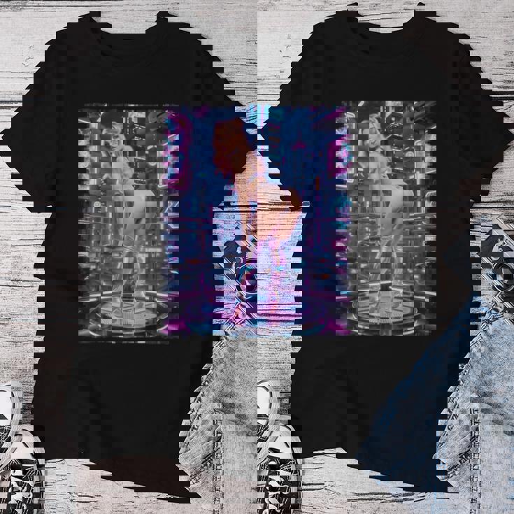 Hot Girl On 男性用 レトロフューチャリズム ピンナップガール 4 レディースTシャツ 面白い贈り物