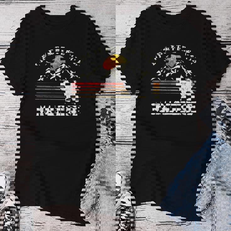 Life Better マルチーズ ビンテージ Dog Mom Dad レディースTシャツ 面白い贈り物