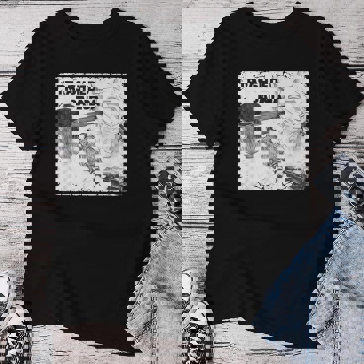 Trashed Panda Racoon Trend レディースTシャツ 面白い贈り物