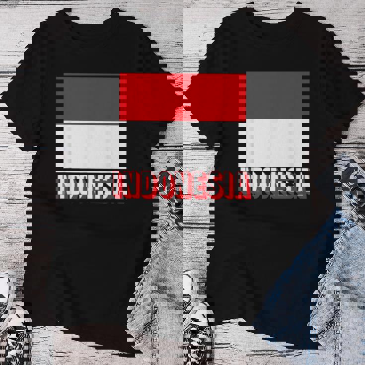 インドネシア国旗 アンティーク調 ナショナル インドネシア 男性 女性 キッズ レディースTシャツ 面白い贈り物