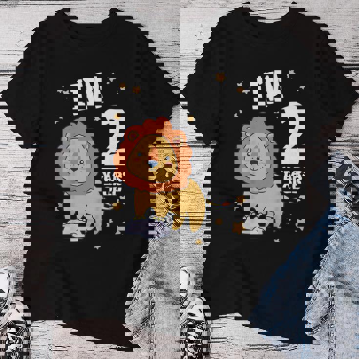 キッズ 2歳の誕生日 ライオン 2歳 男の子 女の子 レディースTシャツ 面白い贈り物