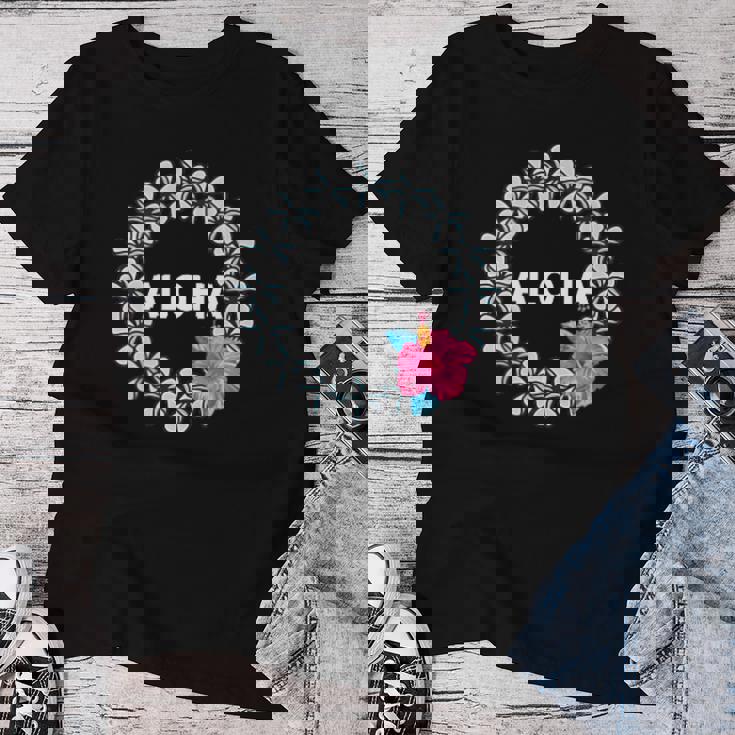 フラダンス フラ レッスン用 アロハ トロピカル ハワイ ハイビスカス かわいい 花 ハワイアン 人気 黒 南国 レディースTシャツ 面白い贈り物