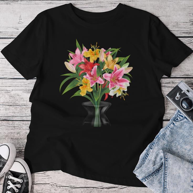美しいユリの春の花 フローラルプリント ガーデニング レディースTシャツ 面白い贈り物