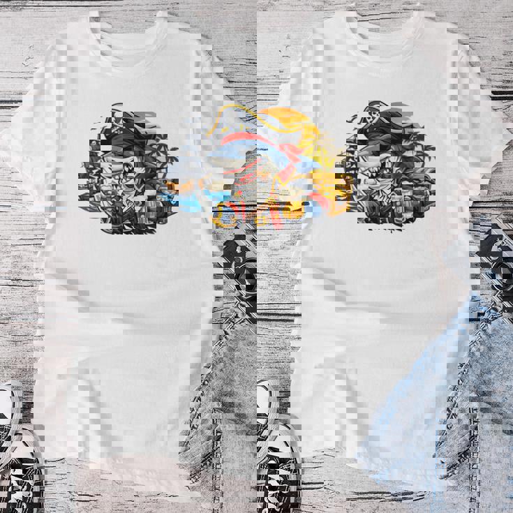 Beer Dad Piratehark グラフィック 漫画 海 アドベンチャーシャツ レディースTシャツ 面白い贈り物