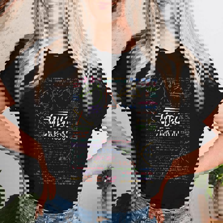 32誕生日 男の子 女の子 面白い 数学 平方根 1024 32年 レディースTシャツ 彼女への贈り物