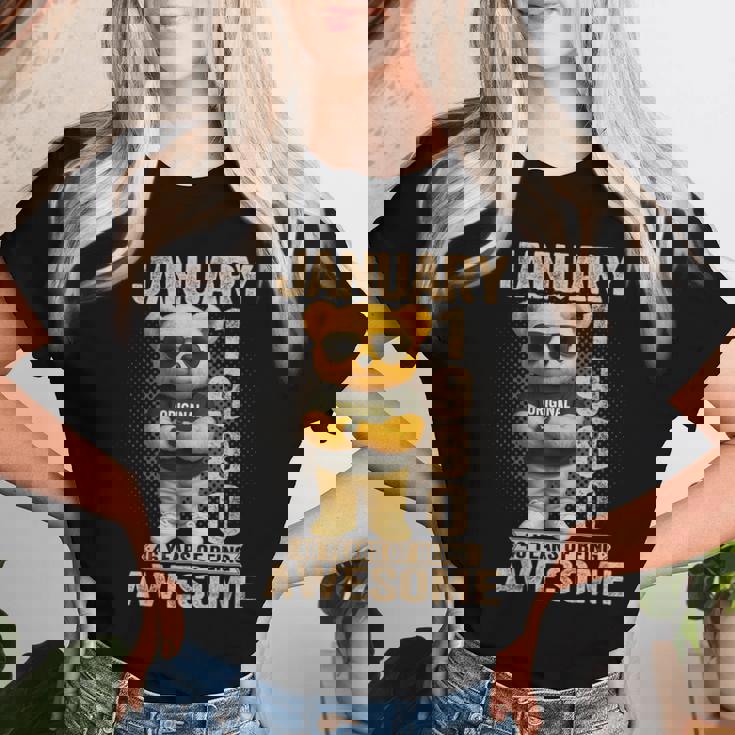 46歳 1980年1月 テディベア 46歳 誕生日 男性 女性 レディースTシャツ 彼女への贈り物