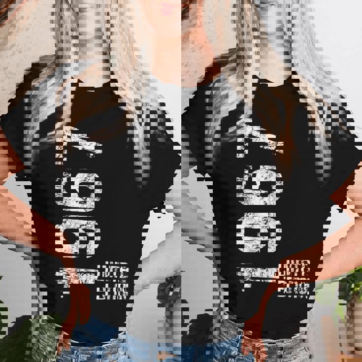 58歳の誕生日 男性 女性 58歳 1967年 誕生日プレゼント レディースTシャツ 彼女への贈り物