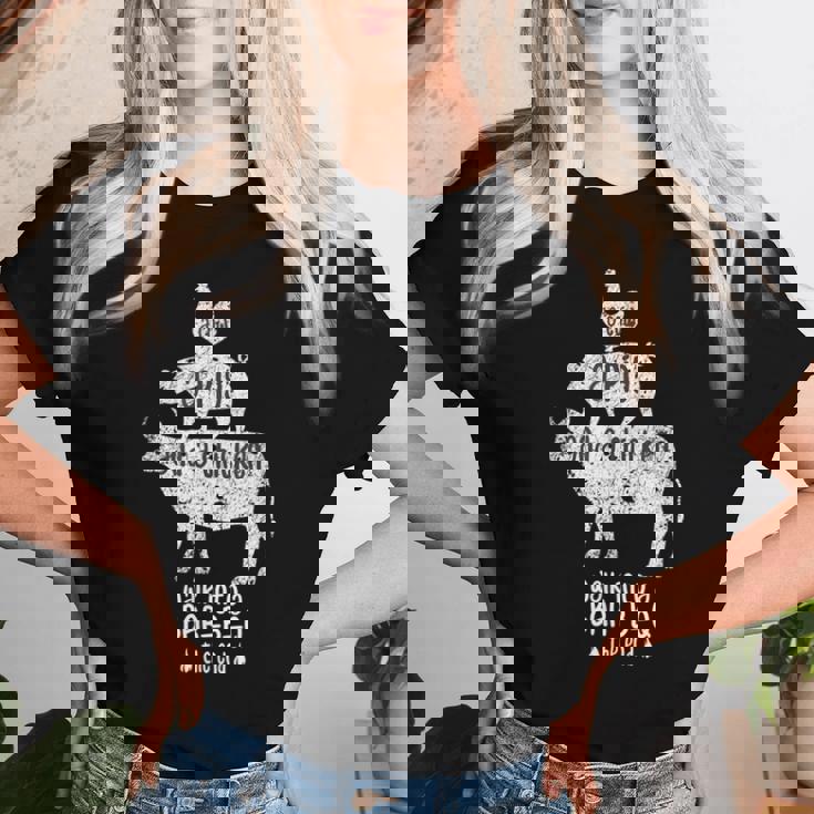 Cow Pig Chicken Bbq Joke 牛と豚と鶏 おかしいバーベキューミートイーター シェフギフト レディースTシャツ 彼女への贈り物