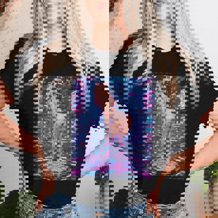 Hot Girl On 男性用 レトロフューチャリズム ピンナップガール 4 レディースTシャツ 彼女への贈り物