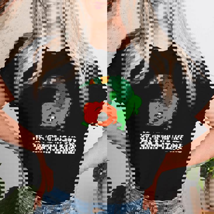 Just A Girl Who Loves Caiman Lizards ファニーカイマントカゲ レディースTシャツ 彼女への贈り物