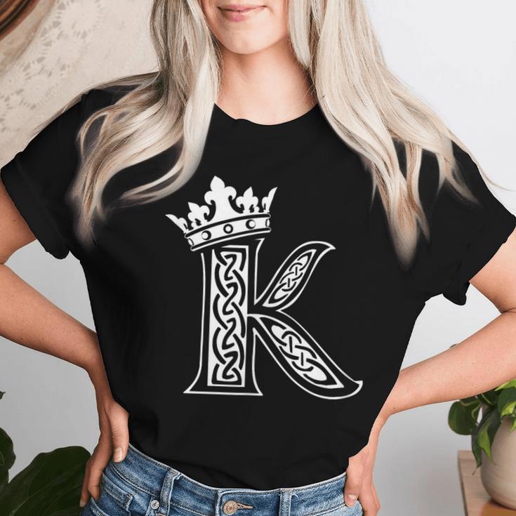 アルファベットtシャツ イニシャル文字 K & King Queen 王冠 レディースTシャツ 彼女への贈り物