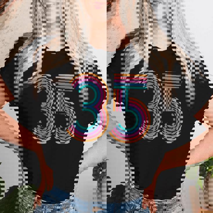 数字 35 35周年 男性 女性 35歳の誕生日 レディースTシャツ 彼女への贈り物