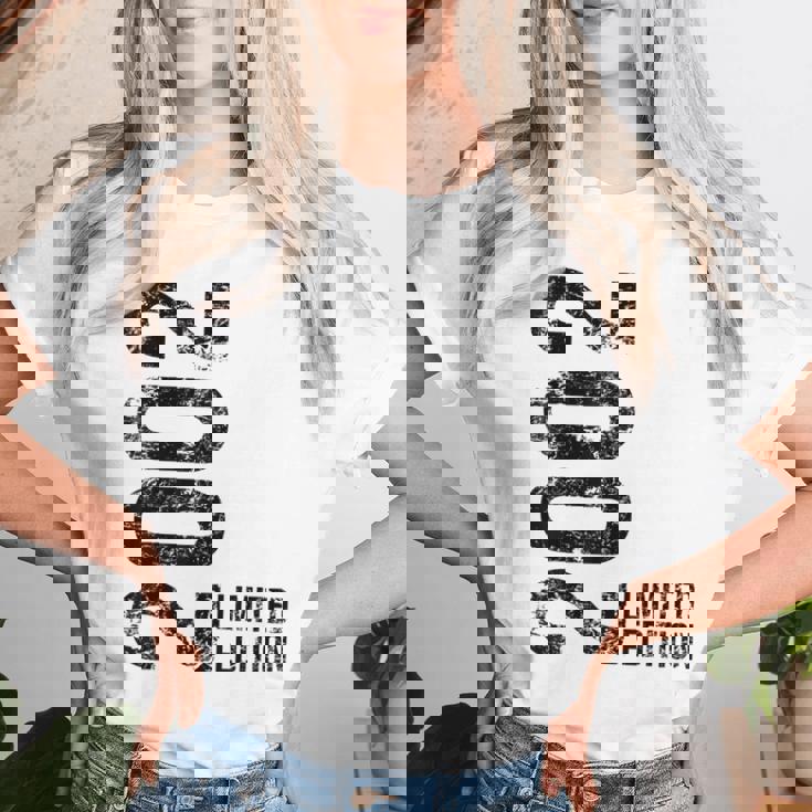 限定 24 歳の誕生日男性版女性 24 歳 2002 ギフト レディースTシャツ 彼女への贈り物