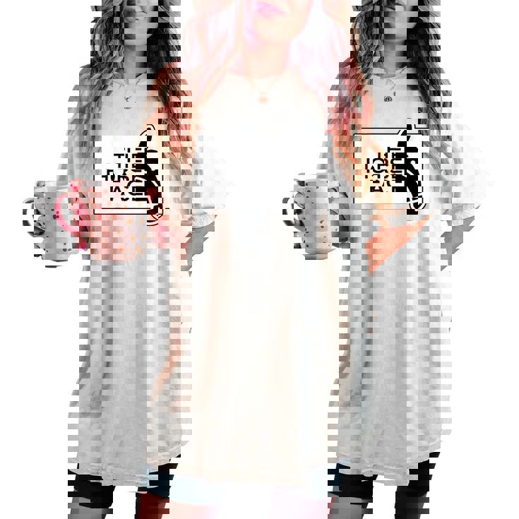 【バックプリント・背中側】ザ・ホース・フェイス The Horse Face 午年 馬 2026 パロディ レディースオーバーサイズコンフォートTシャツ