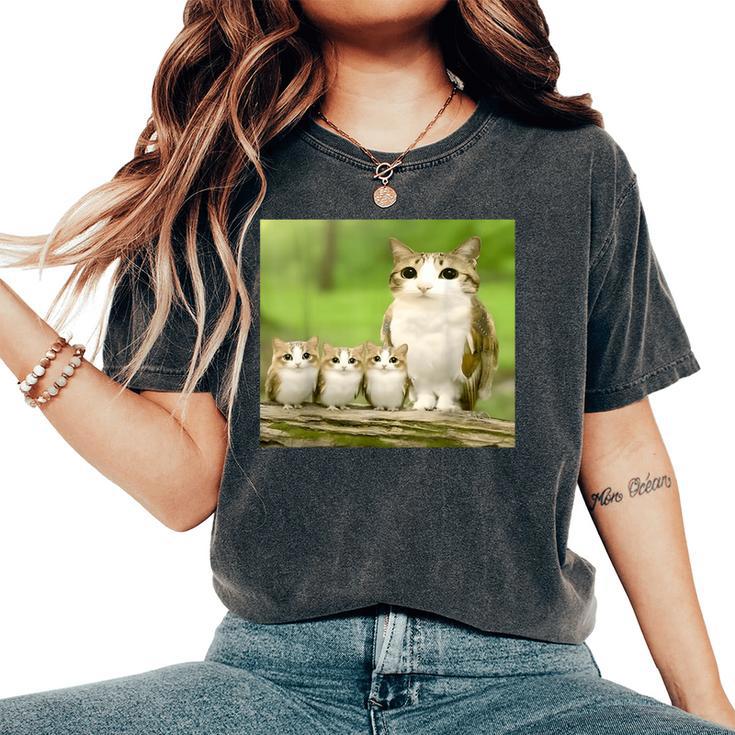 Meowl Mom With Babies Meolws Cat Owl Cute Brainrot Women's Oversized Comfort T-Shirt