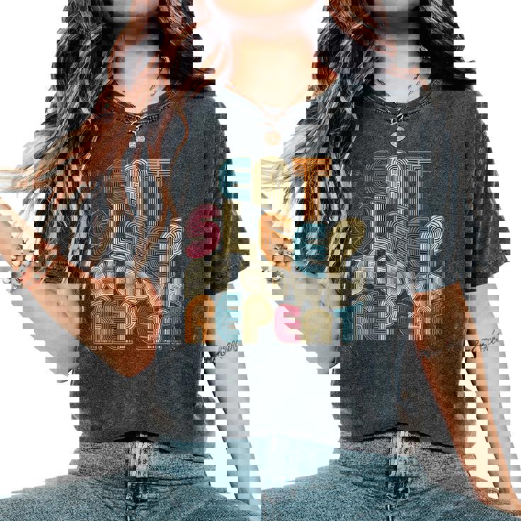 Eatleep Be Edwin Repeat Groovy Retro Edwin レディースオーバーサイズコンフォートTシャツ