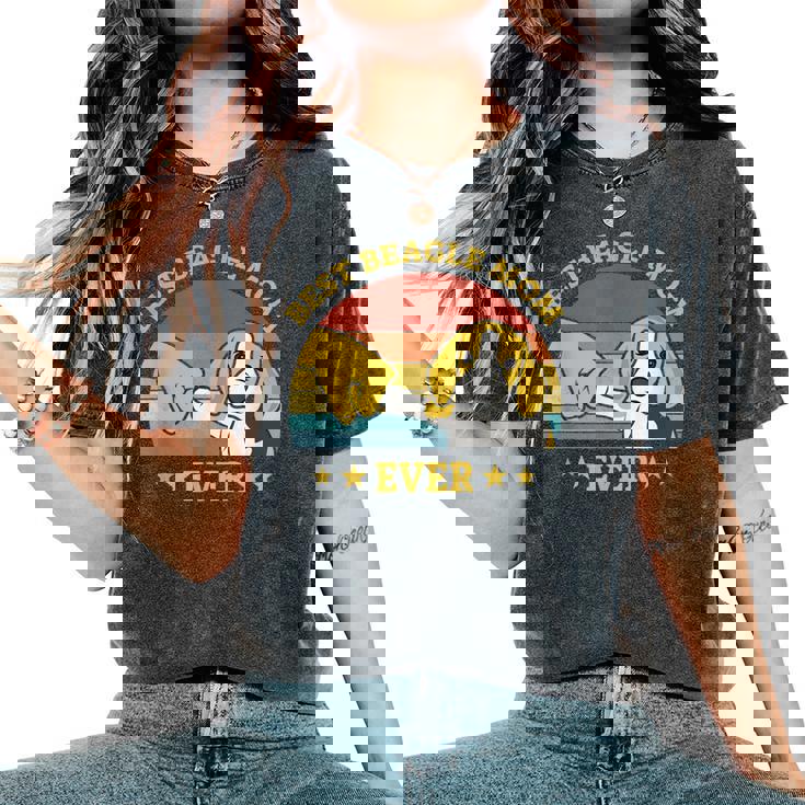 史上最高のビーグルママ ヴィンテージレトロデザイン 子犬犬のお母さん ビーグル犬のオーナーギフトのアイデア Mom レディースオーバーサイズコンフォートTシャツ