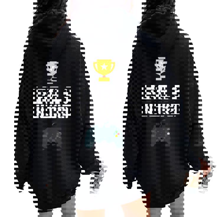 9歳 誕生日シャツ 男の子 女の子 ギフト 9歳 レベルアップ ゲーマー レディース オーバーサイズ パーカー バックプリント