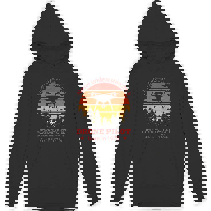 1970 年生まれのドローンパイロット、誕生日、クワドロコプター・ドローン パーカー