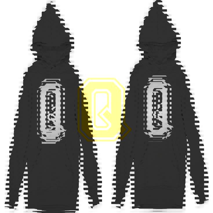 大文字 Q プリントされた明るいスタイルのデザイン。 パーカー