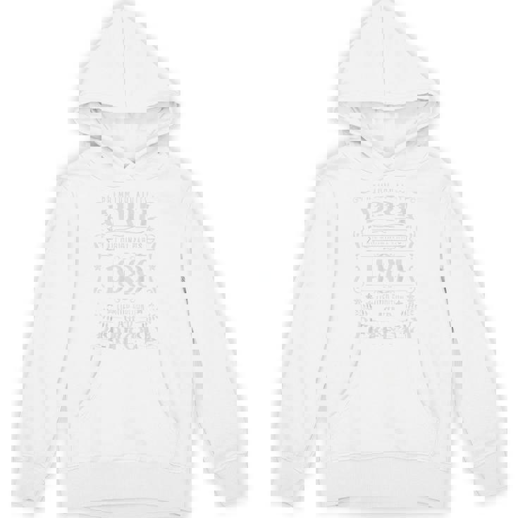 37歳の誕生日レジェンドは1989年4月に誕生しました。 パーカー