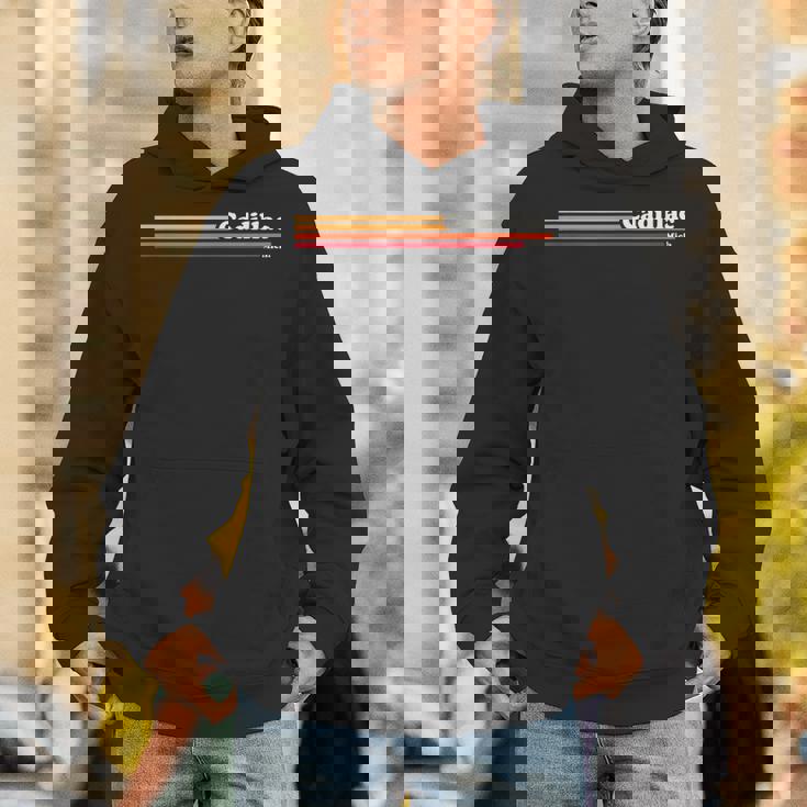 1980年代ヴィンテージグラフィックスタイルキャデラックミシガン。 パーカー