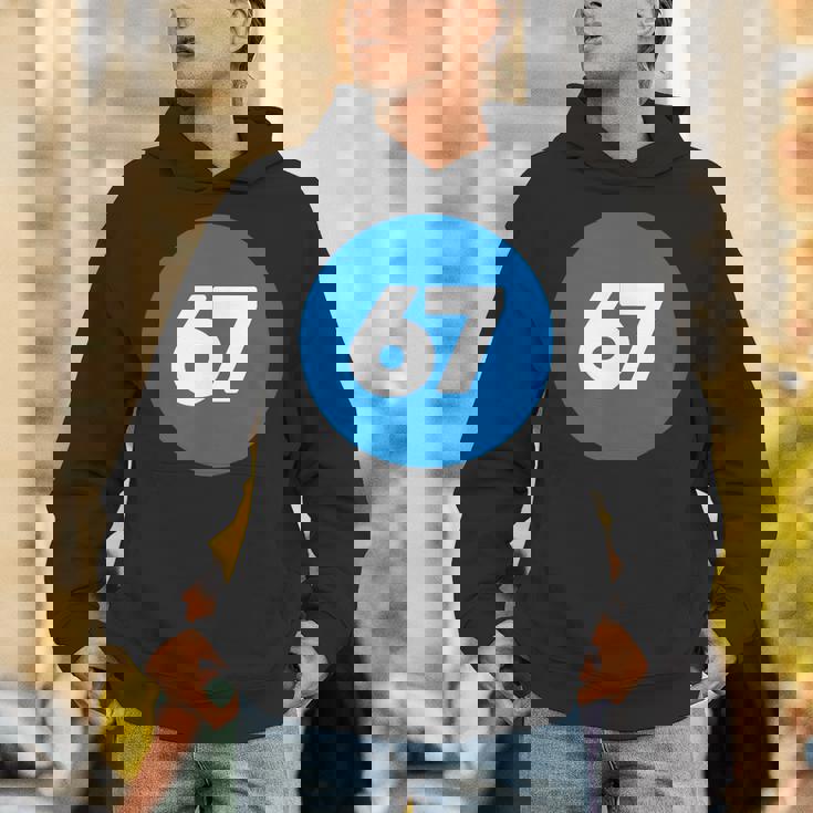 67 歳の誕生日番号 67 バルーン 67 歳の誕生日 パーカー