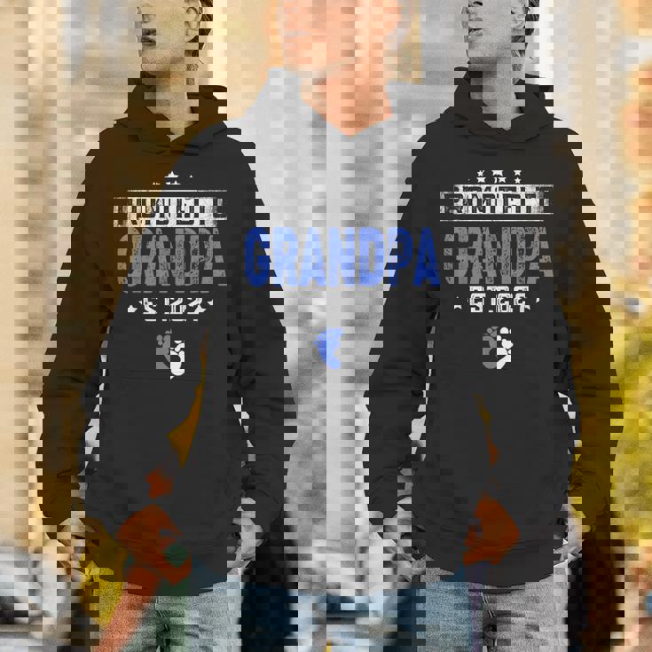 メンズ Promoted To Grandpa Est 2027 Dad パーカー