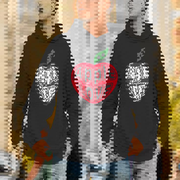 「Red Apple Fresh Fruit 」 ハート型 Love りんご フルーツ ユニークデザイン 長袖tシャツ パーカー