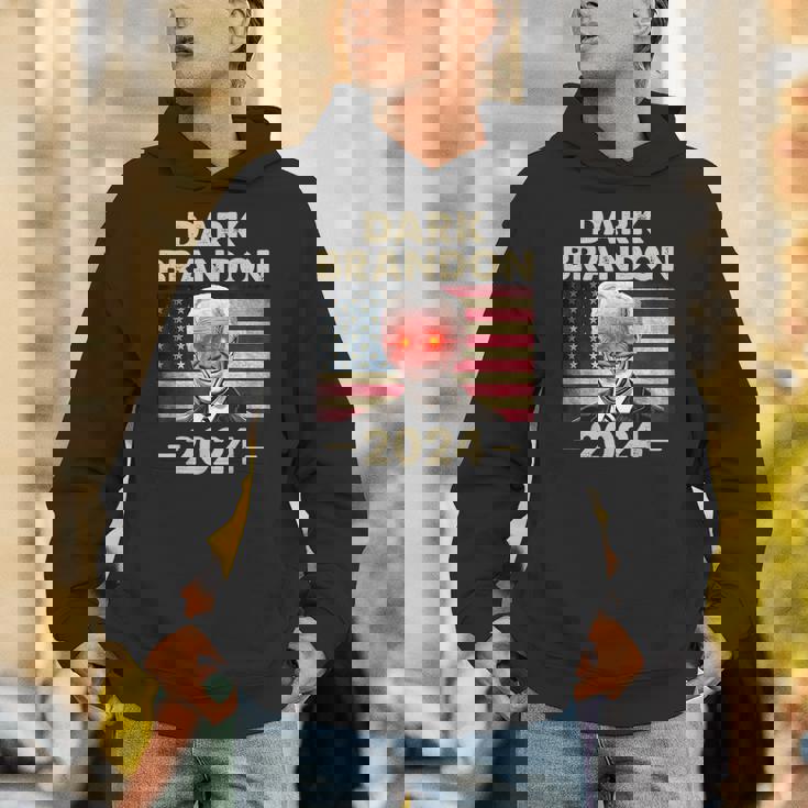 ダークブランドン・バイデン 2024 レトロフラッグ Usa ファニー ジョー・バイデン パーカー