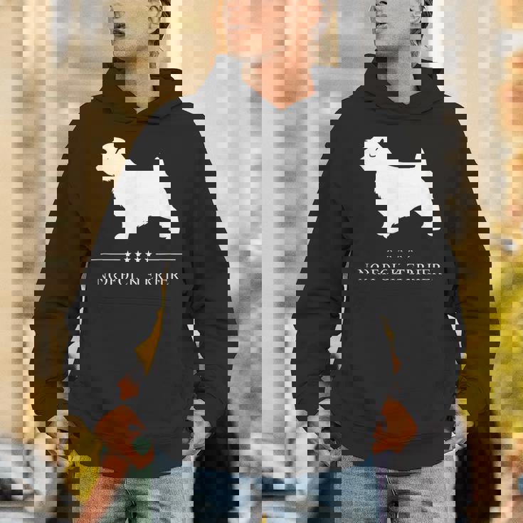 ノーフォークテリア犬の白いシルエット パーカー