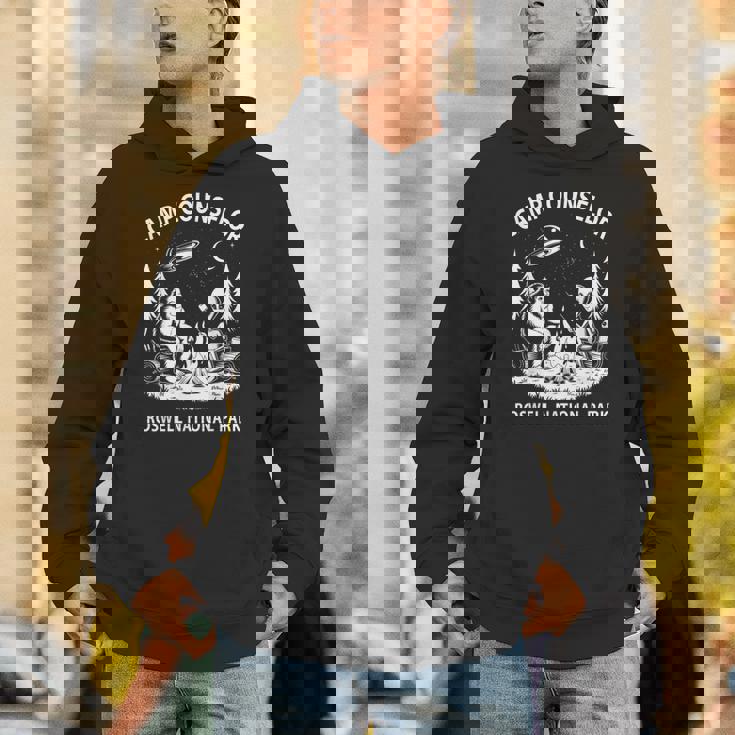 皮肉なサマーキャンプカウンセラー エイリアン国立公園 ロズウェル パーカー