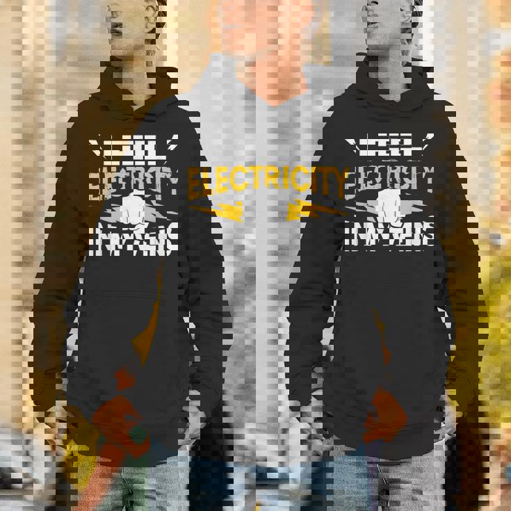 血管に電気を感じる 電気工事士 パーカー