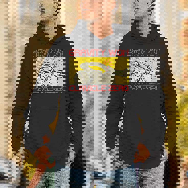 骨折 鎖骨 パーカー