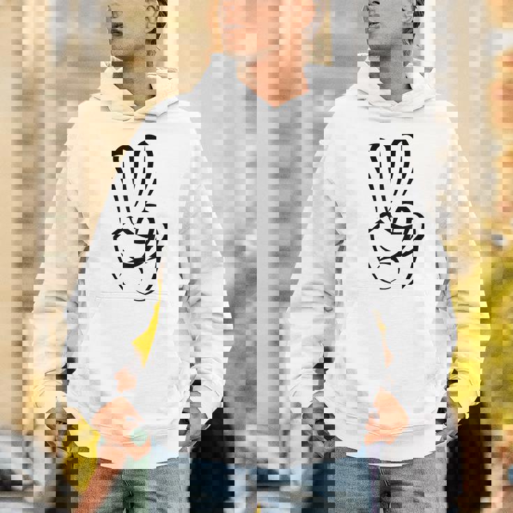 2本指 ピースサイン キュート ビクトリー ハンド ジェスチャー ピースシンボル パーカー