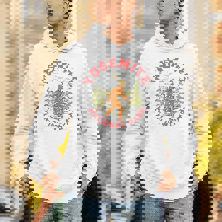 Yosemite National Park Ranger Bigfoot 80Sasquatch パーカー