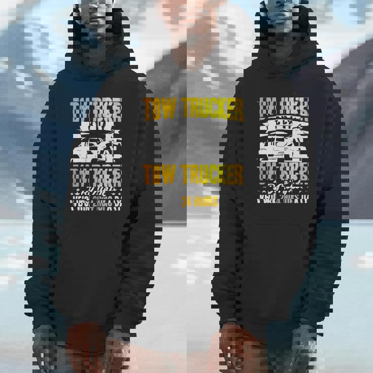 レッカートライバー レッカーは1日24時間作業します。 長袖tシャツ パーカー