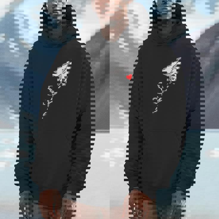 赤いハートの紙飛行機、紙飛行機のメッセージ パーカー