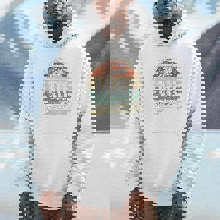 60歳の誕生日 1966年4月から絶対に素晴らしいヴィンテージ。 パーカー