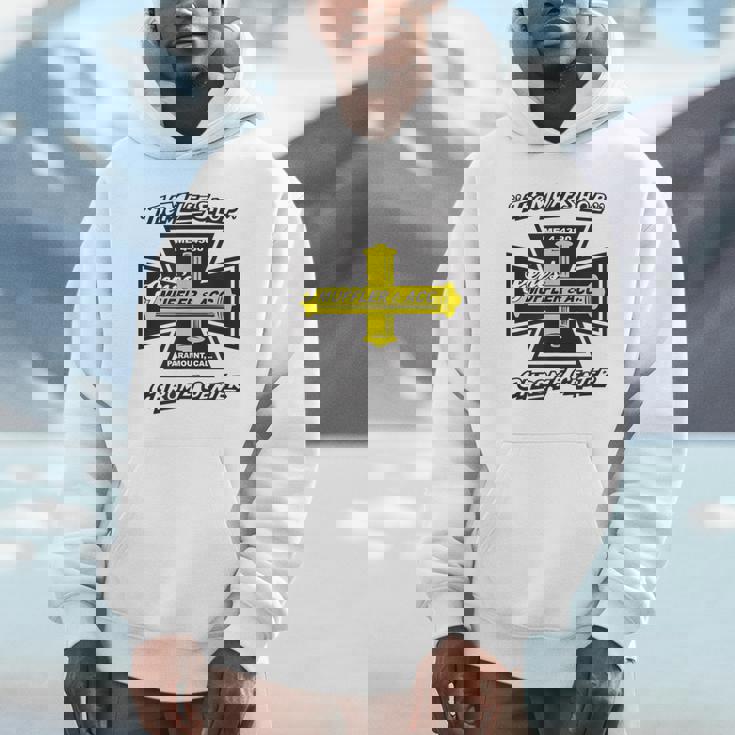 Gene's Mufflers アイアンクロス パーカー