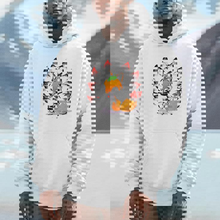 キタキツネ 狐 九尾 パーカー