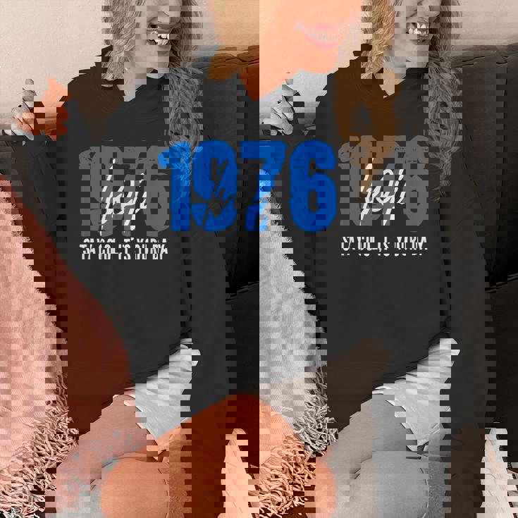 1976 誕生日 五十路祝い 50歳 大人の節目 クールでシンプルな数字デザイン パーカー