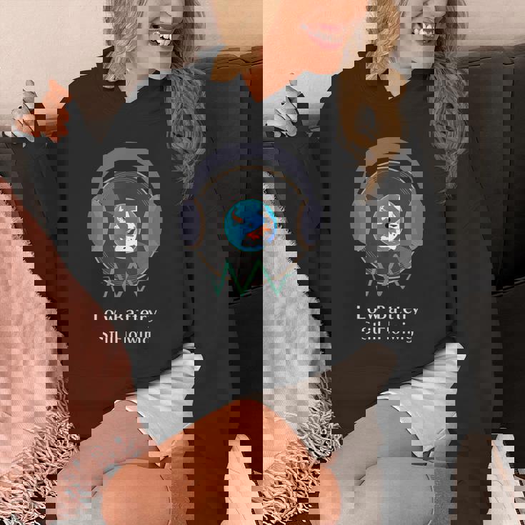 Low Batterytill Flowing 錦鯉 音楽 ヘッドホン 和風 低電力 共感 デザイン パーカー