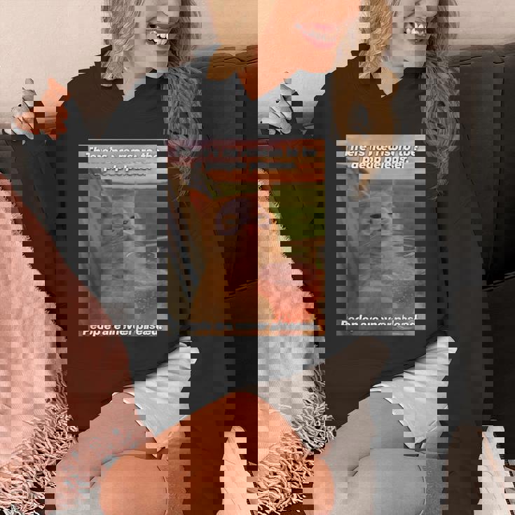 People Are Never Pleased Brainrot 猫ミーム 大学ユーモア パーカー