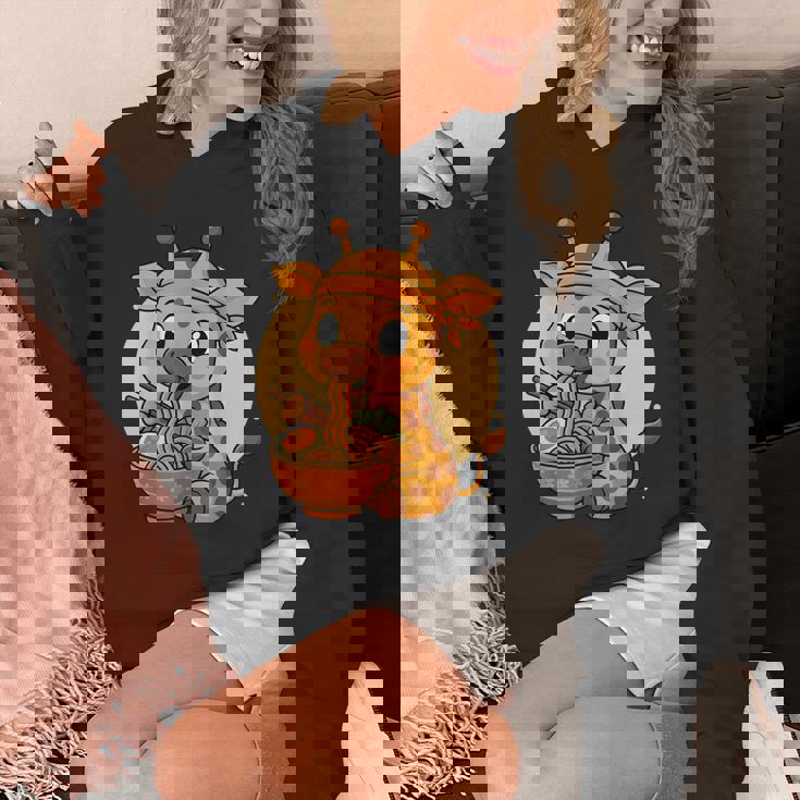 カワイイキリン食べるラーメングラフィック 日本のキリングラフィック パーカー