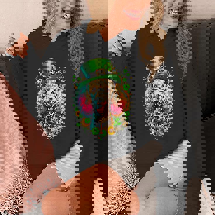 スタンダードプードル 犬 聖パトリックデー アートワーク パーカー