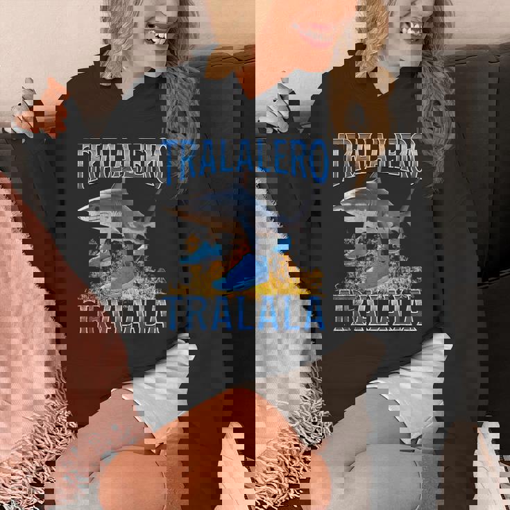 トララレロトララーラシャークミーム パーカー