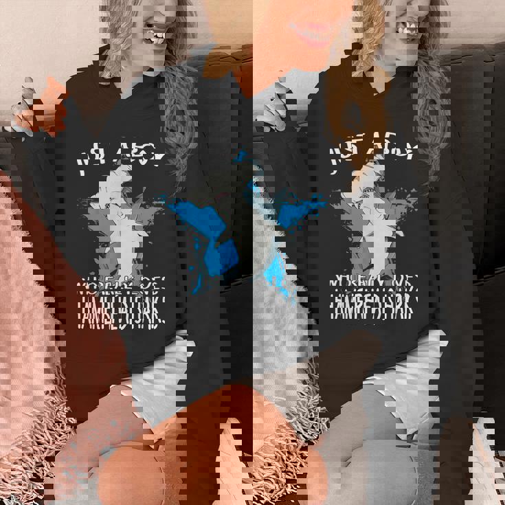 ハンマーヘッドシャークが大好きな男の子です。ハンマーヘッドシャーク ハンマーヘッドシャーク パーカー